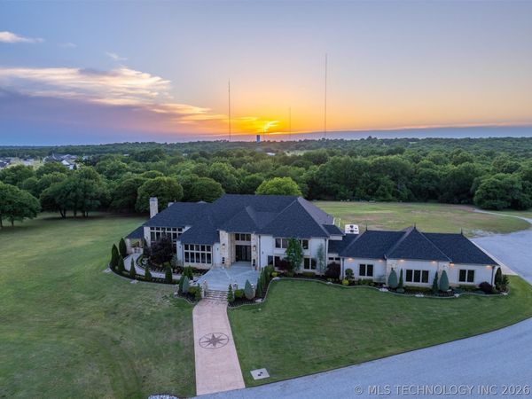 10286 S 305th East Avenue, Coweta, OK 74429