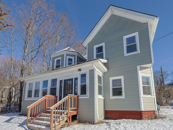 251 High St, Webster, MA 01570