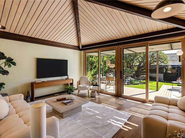 15 Margate Square, Palos Verdes Estates, CA 90274