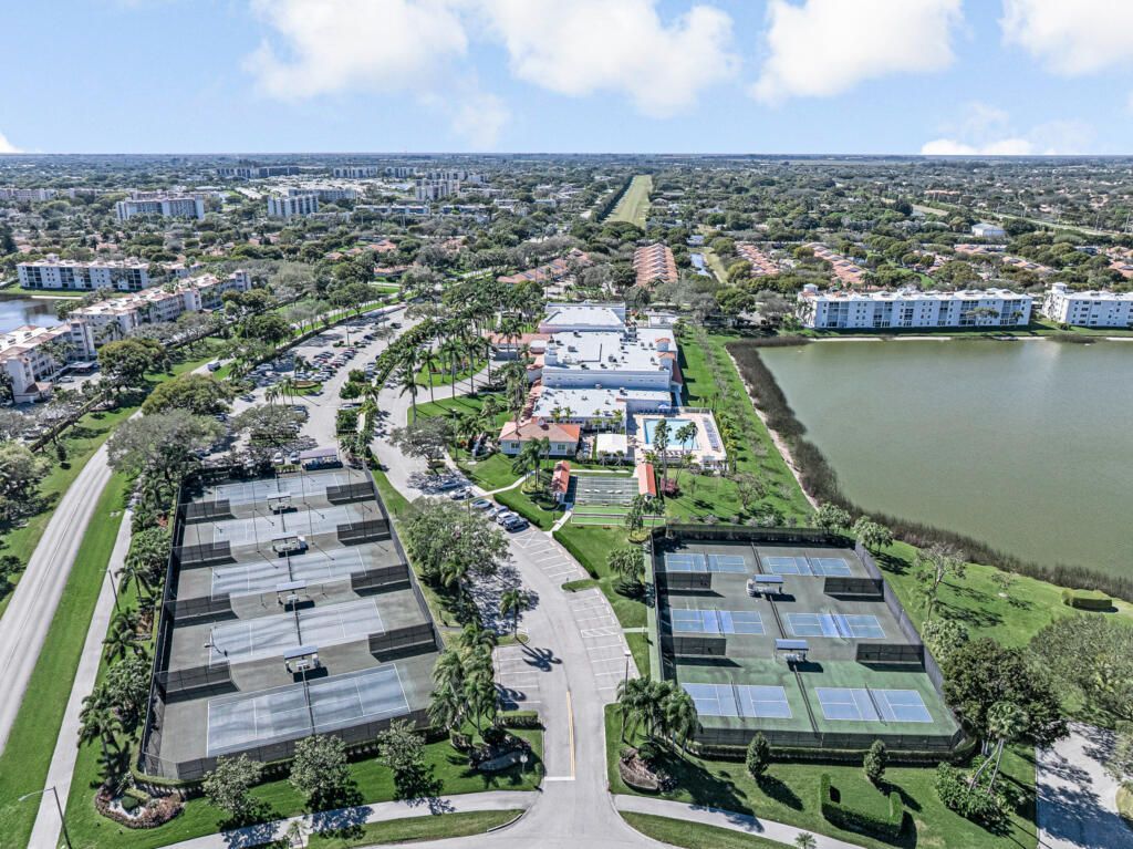 6235 Kings Gate Circle, Delray Beach, FL 33484 Photo