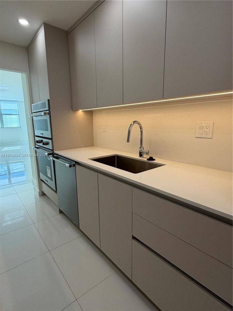 3001 S Ocean Dr, Unit 511, Hollywood, FL 33019 Photo