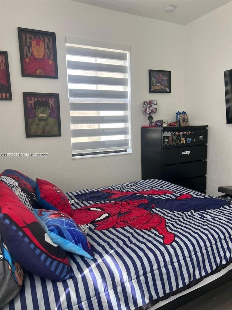 11001 W 33rd Way, Hialeah, FL 33018 Photo