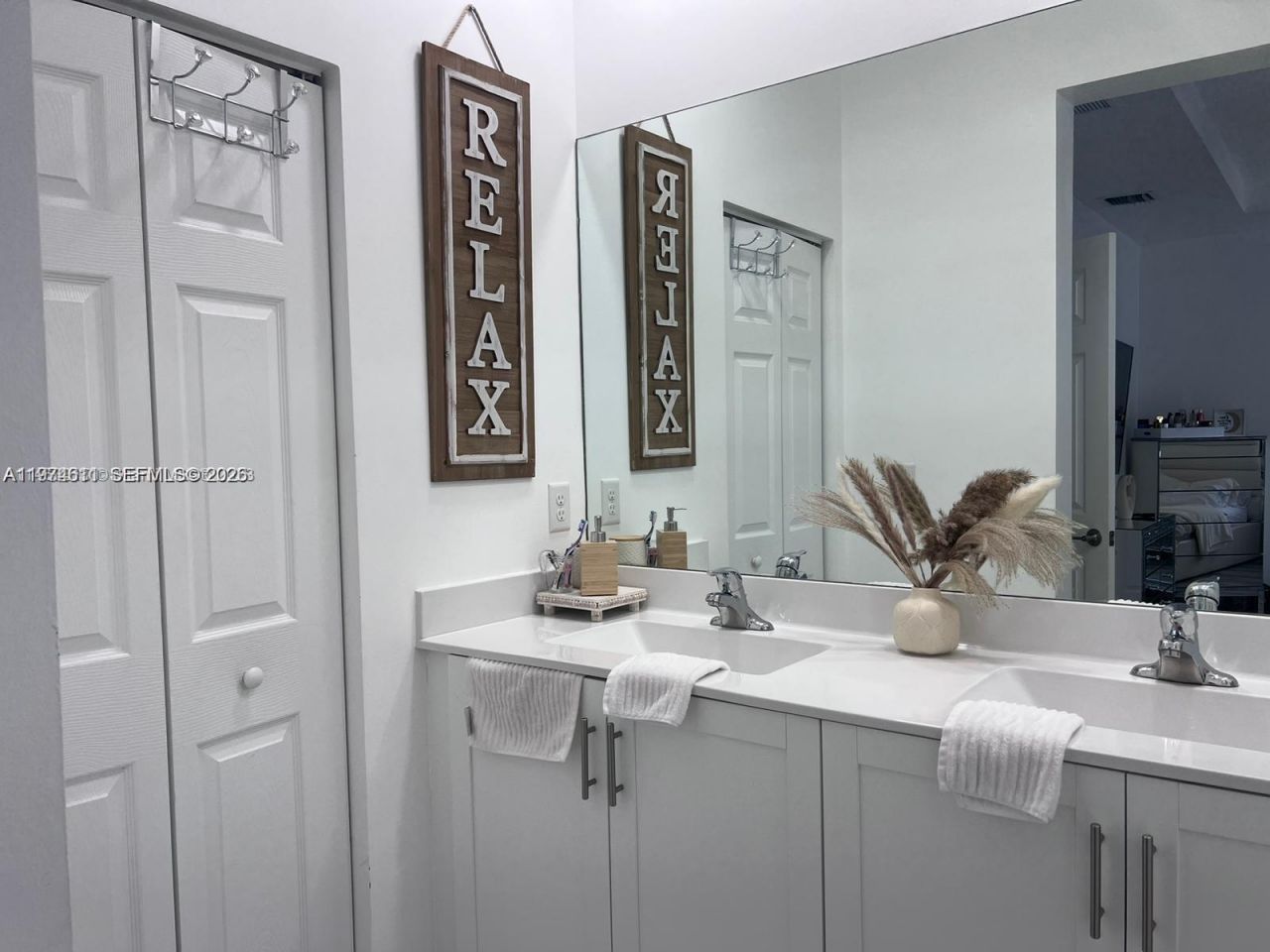 11001 W 33rd Way, Hialeah, FL 33018 Photo