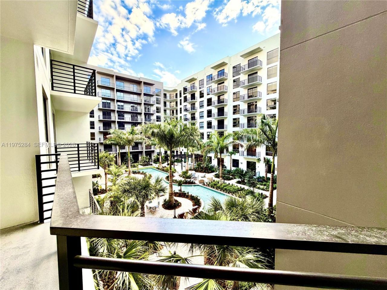 1650 NE 124th St, Unit 621, North Miami, FL 33181 Photo