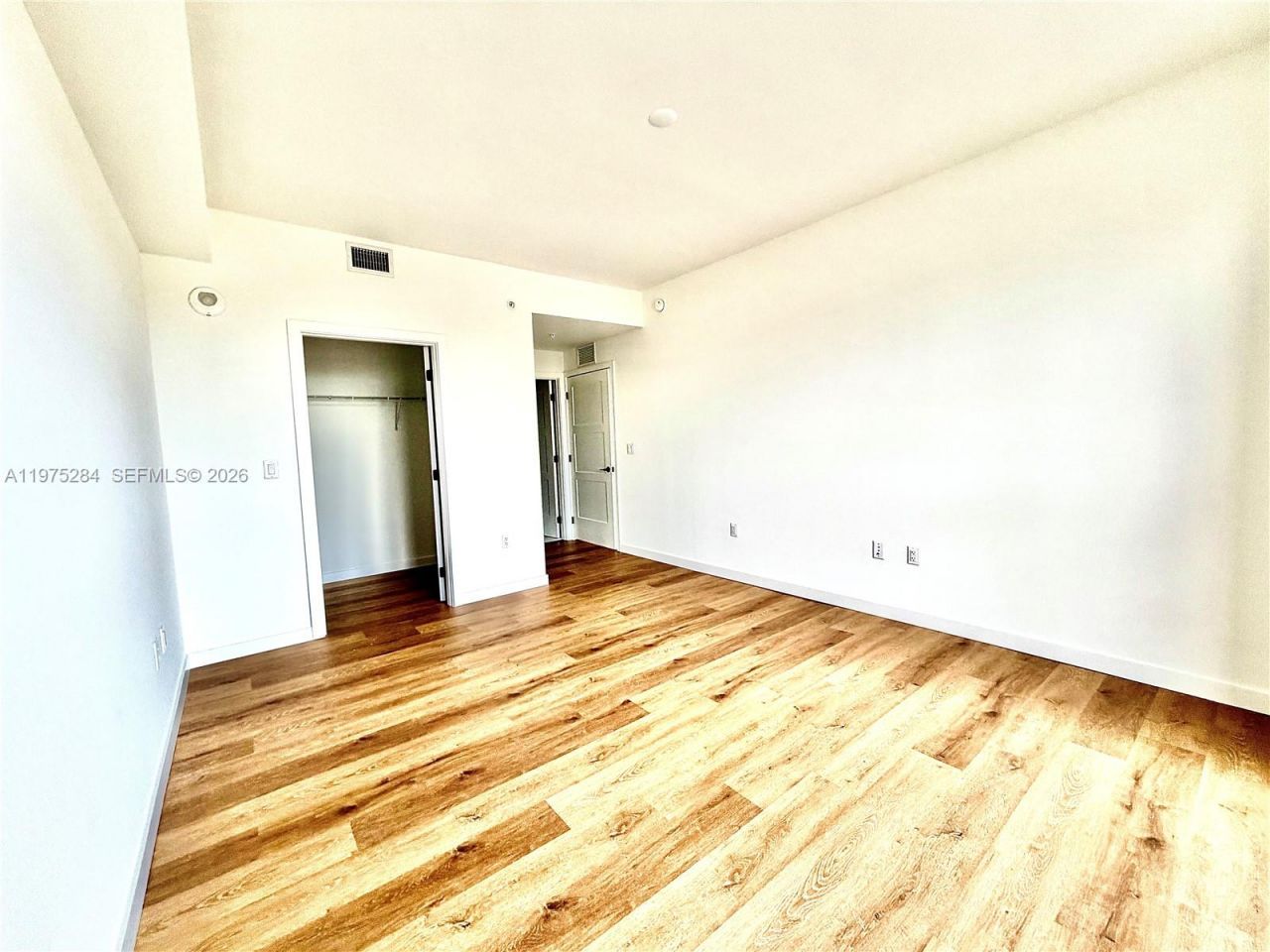 1650 NE 124th St, Unit 621, North Miami, FL 33181 Photo