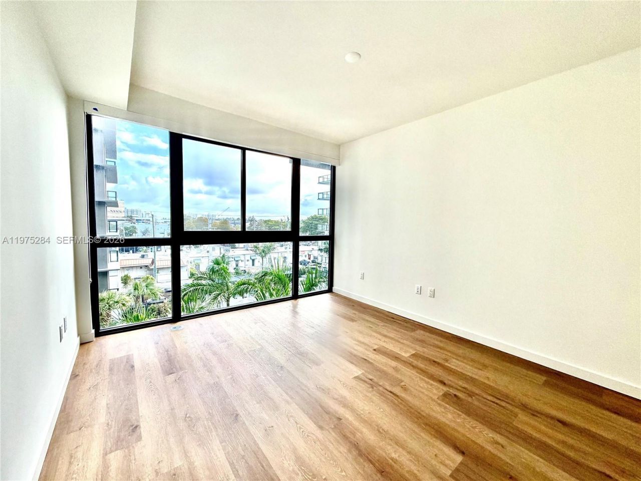 1650 NE 124th St, Unit 621, North Miami, FL 33181 Photo