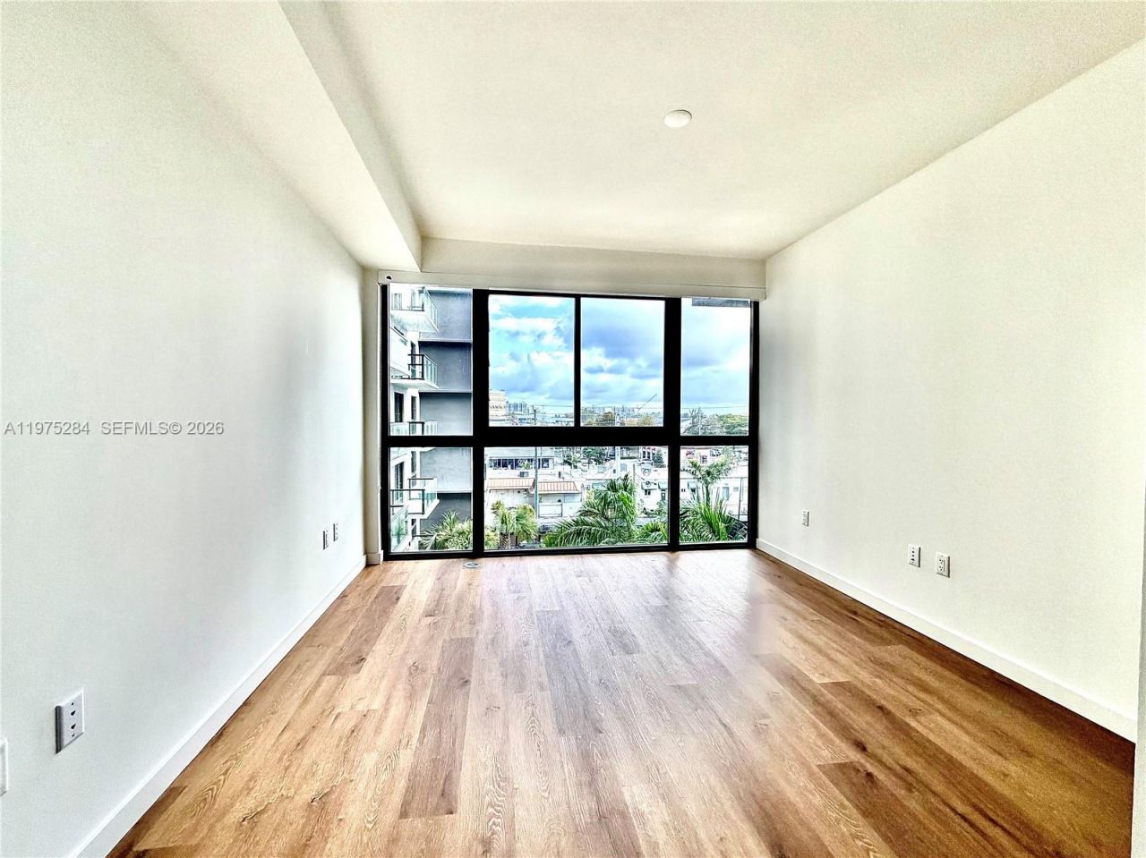 1650 NE 124th St, Unit 621, North Miami, FL 33181 Photo