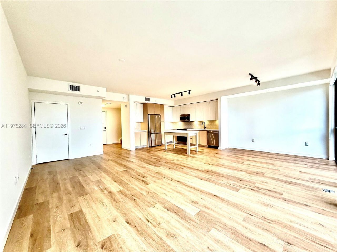 1650 NE 124th St, Unit 621, North Miami, FL 33181 Photo