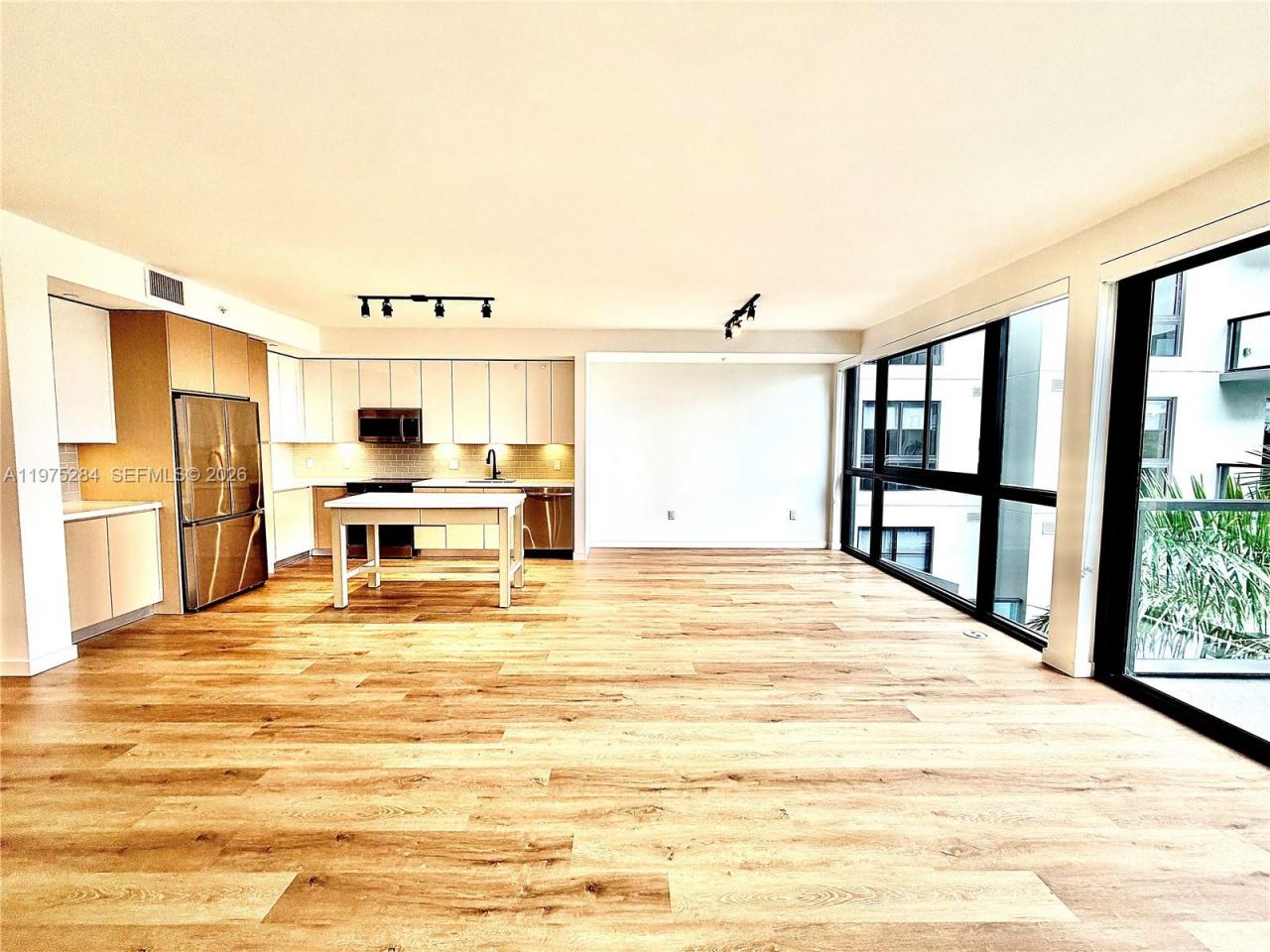 1650 NE 124th St, Unit 621, North Miami, FL 33181 Photo