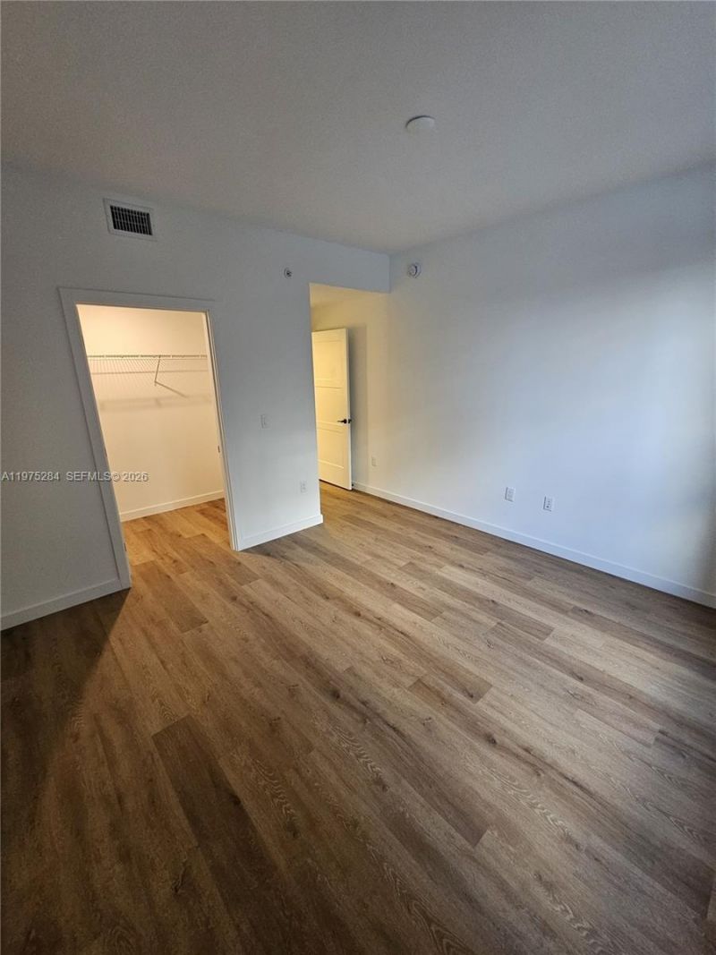 1650 NE 124th St, Unit 621, North Miami, FL 33181 Photo