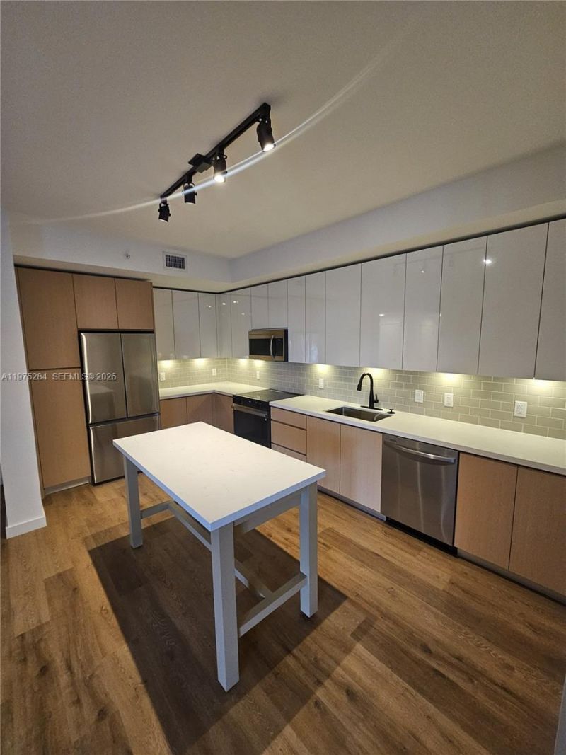 1650 NE 124th St, Unit 621, North Miami, FL 33181 Photo