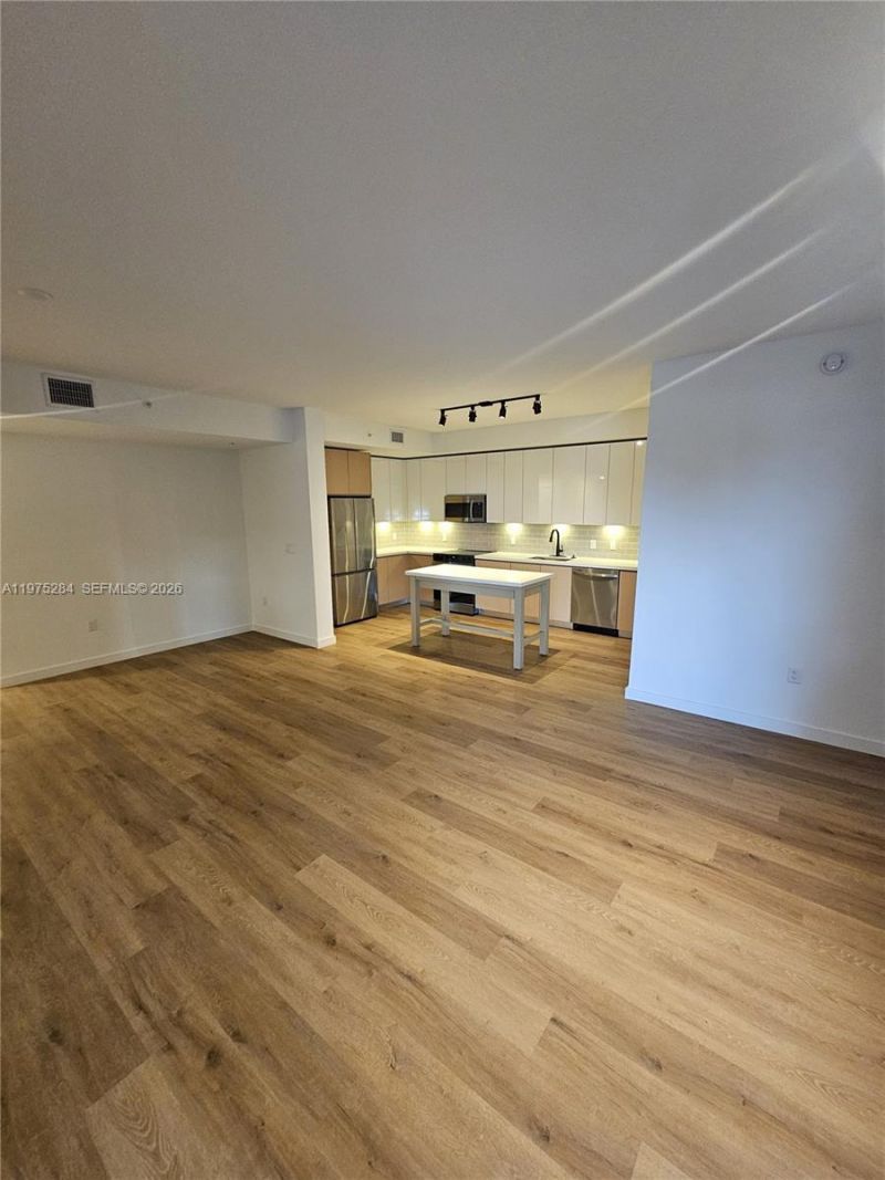 1650 NE 124th St, Unit 621, North Miami, FL 33181 Photo