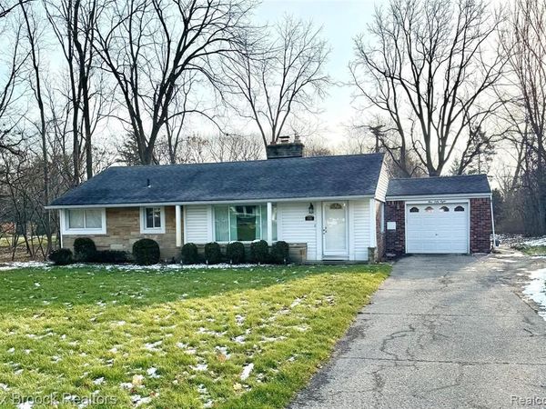 158 Marlborough Drive, Bloomfield Twp, MI 48302