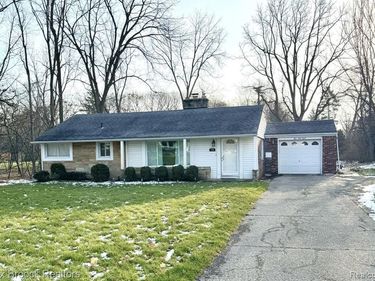 158 Marlborough Drive, Bloomfield Twp, MI 48302