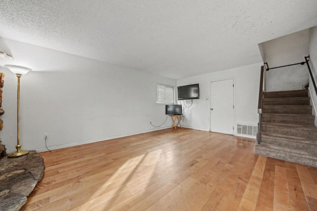 9960 Rio Cosumnes Cir, Elk Grove, CA 95624 Photo