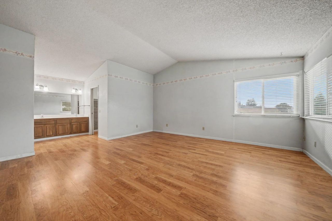 9960 Rio Cosumnes Cir, Elk Grove, CA 95624 Photo