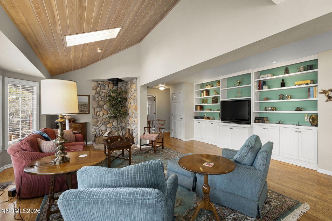 2303 Queen Anne Court, Reno, NV 89509 Photo