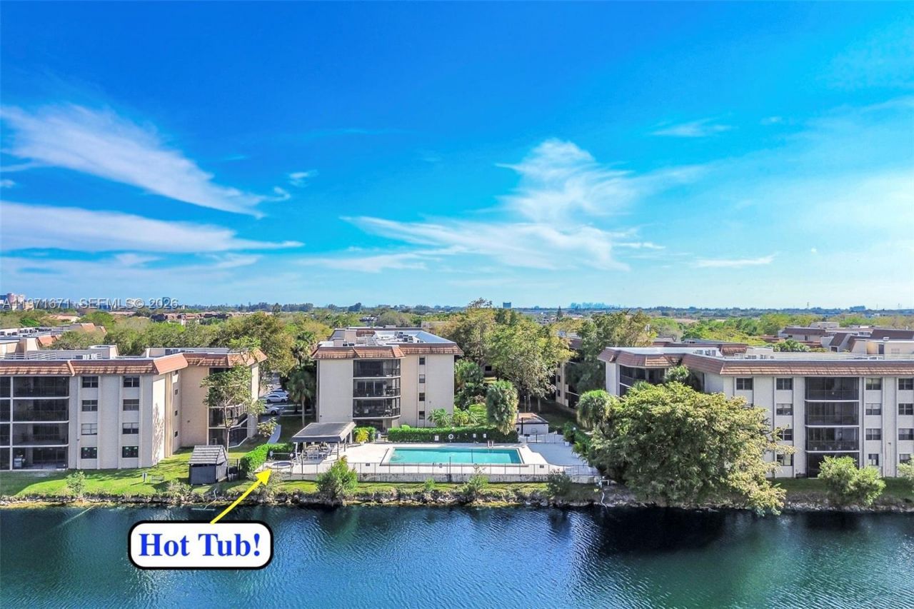 601 Ives Dairy Rd, Unit 00, Miami, FL 33179 Photo