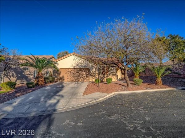10588 Gambassi Court, Las Vegas, NV 89141