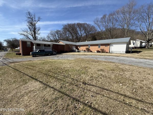 500 N Clay St, Rogersville, TN 37857