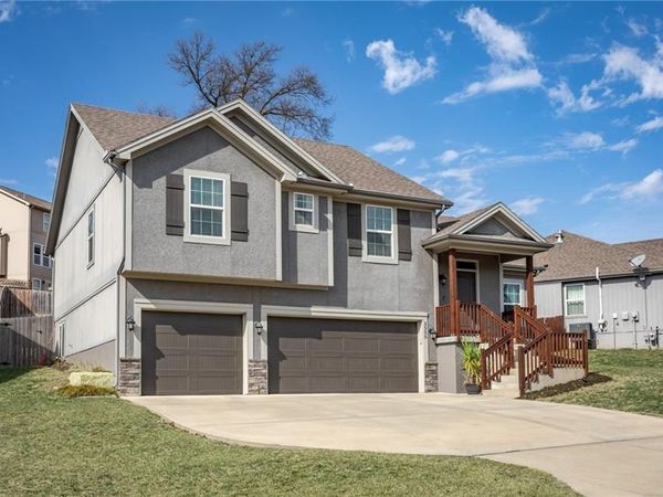 3550 N 112th Terrace, Kansas City, KS 66109