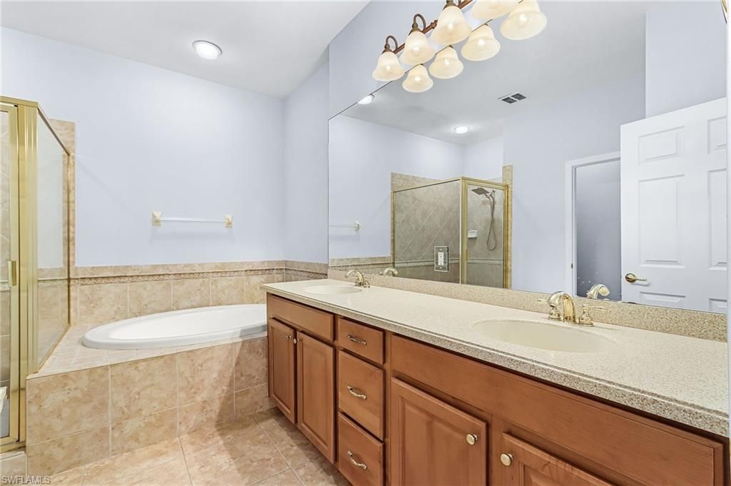 9180 Spanish Moss Way, Unit 922, Bonita Springs, FL 34135 Photo