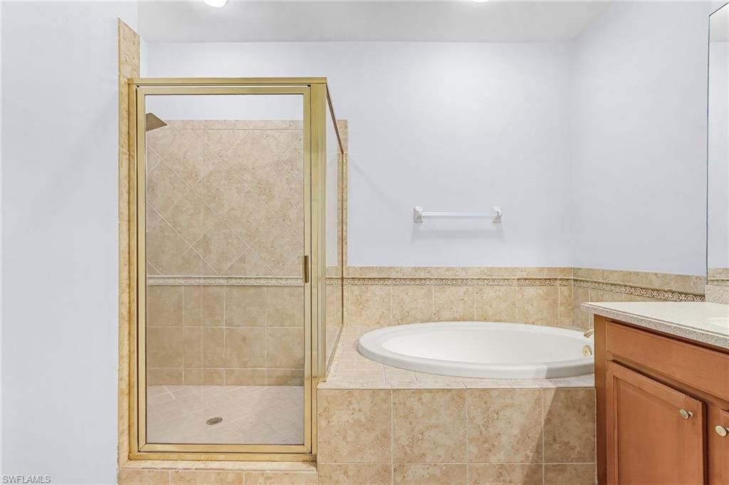 9180 Spanish Moss Way, Unit 922, Bonita Springs, FL 34135 Photo