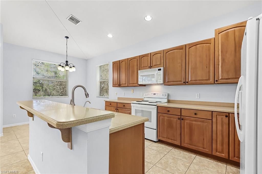 9180 Spanish Moss Way, Unit 922, Bonita Springs, FL 34135 Photo
