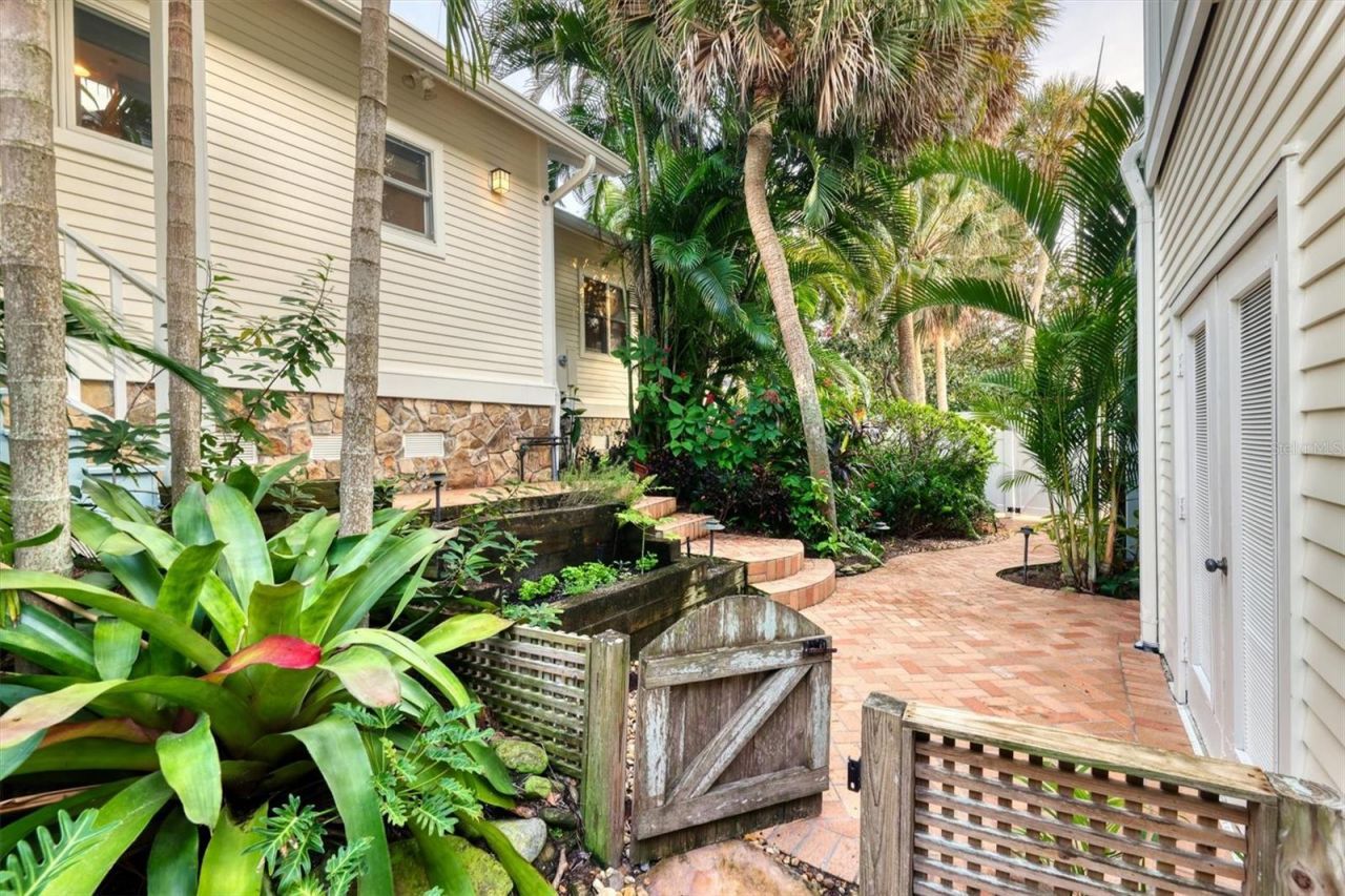 4839 Givens Court, Sarasota, FL 34242 Photo