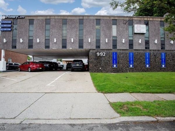 992 Clifton Ave, Clifton, NJ 07013