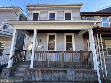 131 W MAIN STREET, TREMONT, PA 17981