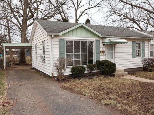 22 Pioneer Avenue, Sturgis, MI 49091