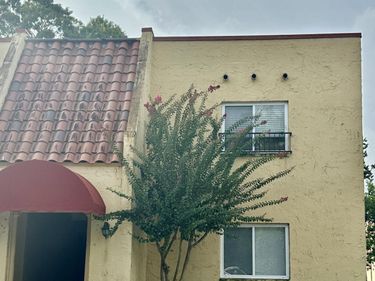 3878 LA MIRADA Drive N, Unit 8, Jacksonville, FL 32217