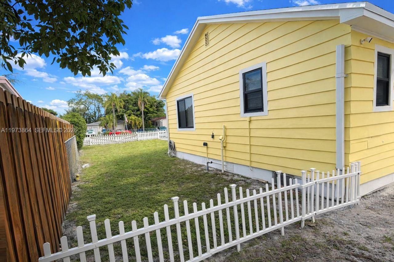 2330 Scott St, Hollywood, FL 33020 Photo