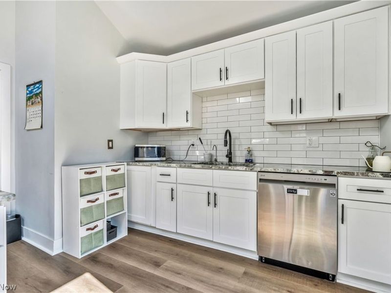 4015 John Avenue, Cleveland, OH 44113 Photo 17