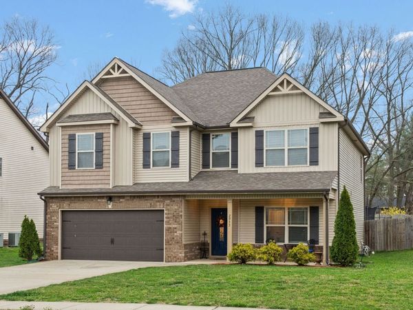 2953 McManus Cir, Clarksville, TN 37042