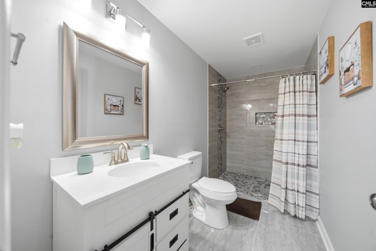 224 Foxhunt Road Photo 6