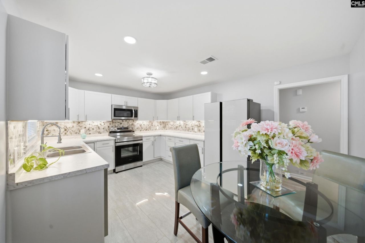 224 Foxhunt Road Photo 8