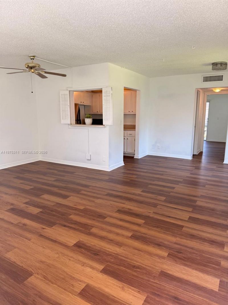 104 E Easthampton E, Unit 1, West Palm Beach, FL 33417 Photo