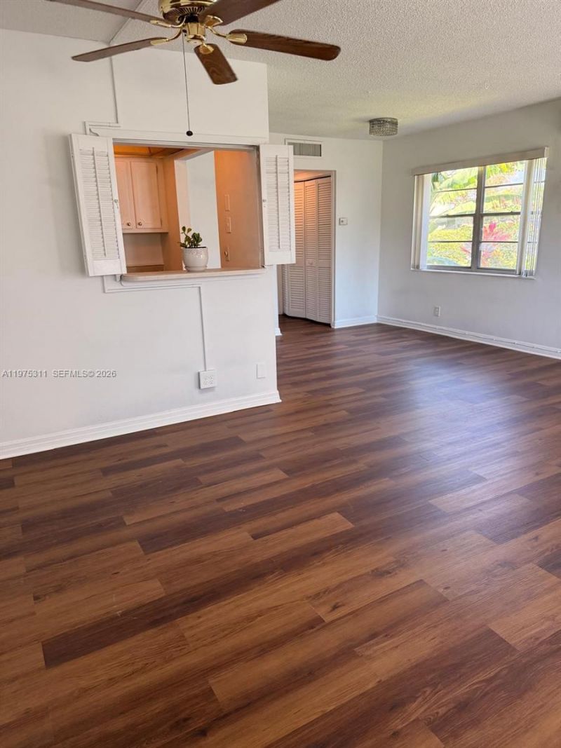 104 E Easthampton E, Unit 1, West Palm Beach, FL 33417 Photo