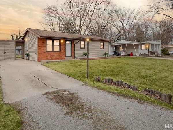 1106 Helvetia Drive, Highland, IL 62249