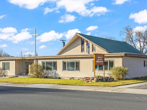 521 NW 5th Street, Prineville, OR 97754