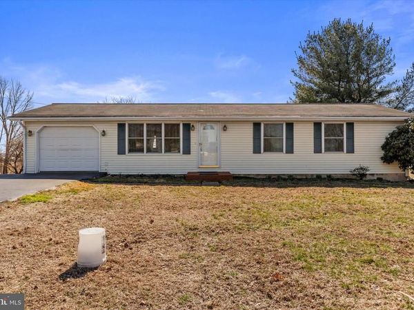 430 FAIRVIEW ROAD, MANHEIM, PA 17545