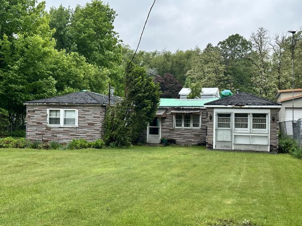 7692 N Huron Trail, Rolling Prairie, IN 46371