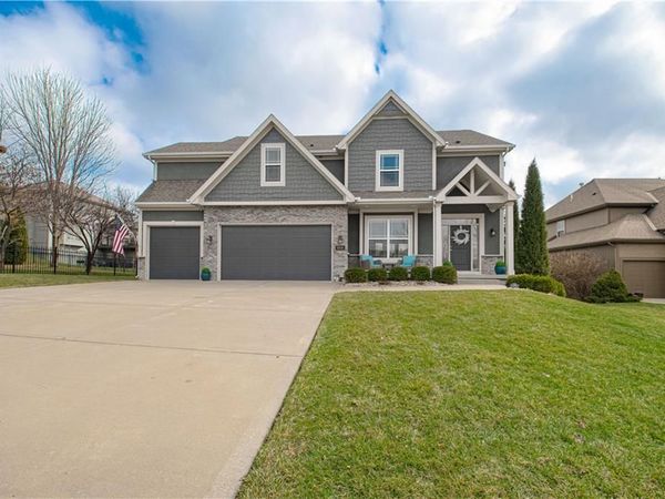 8909 NE 95th Court, Kansas City, MO 64157