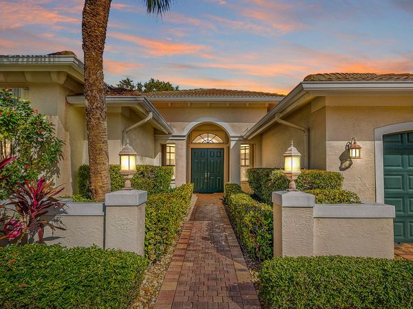 6880 Antinori Lane, Boynton Beach, FL 33437