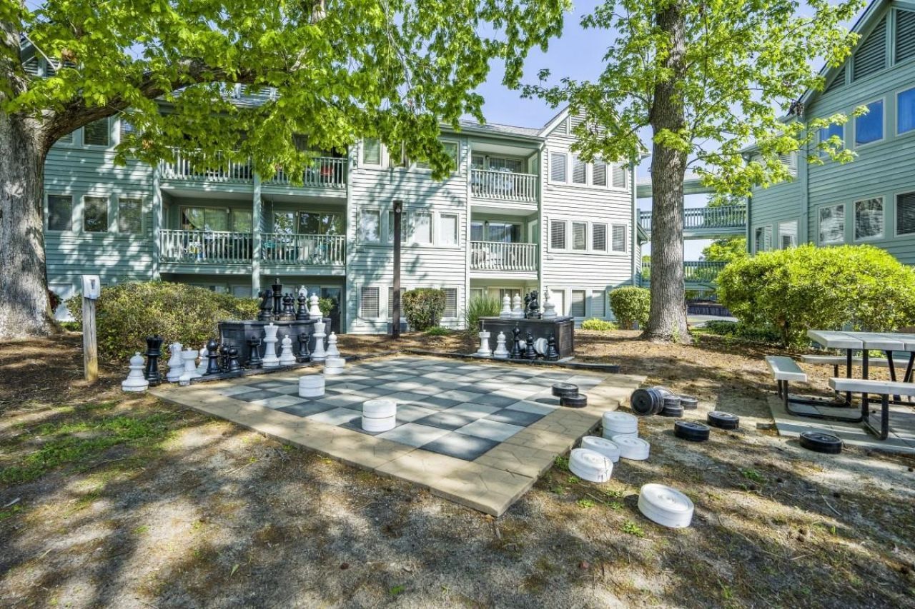 5905 South Kings Hwy.  Photo 18