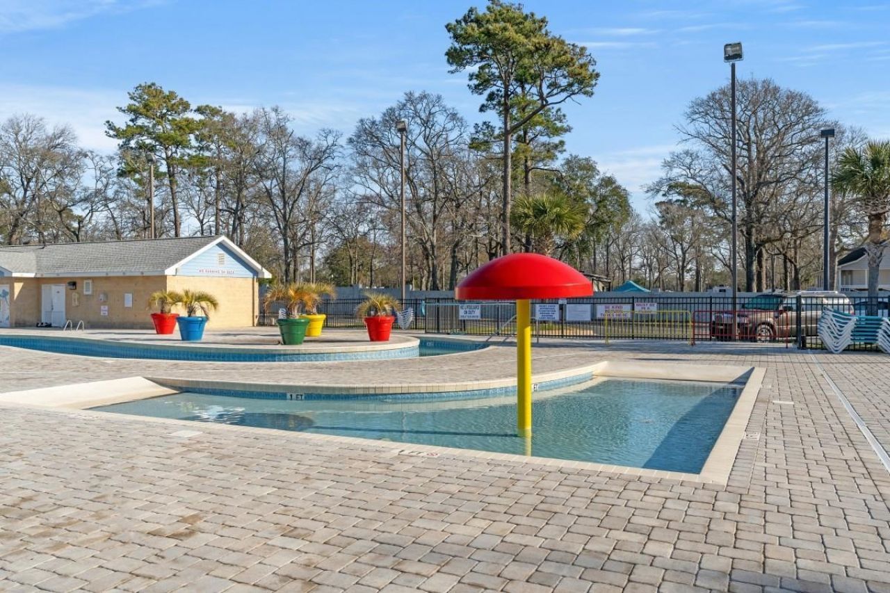 5905 South Kings Hwy.  Photo 23