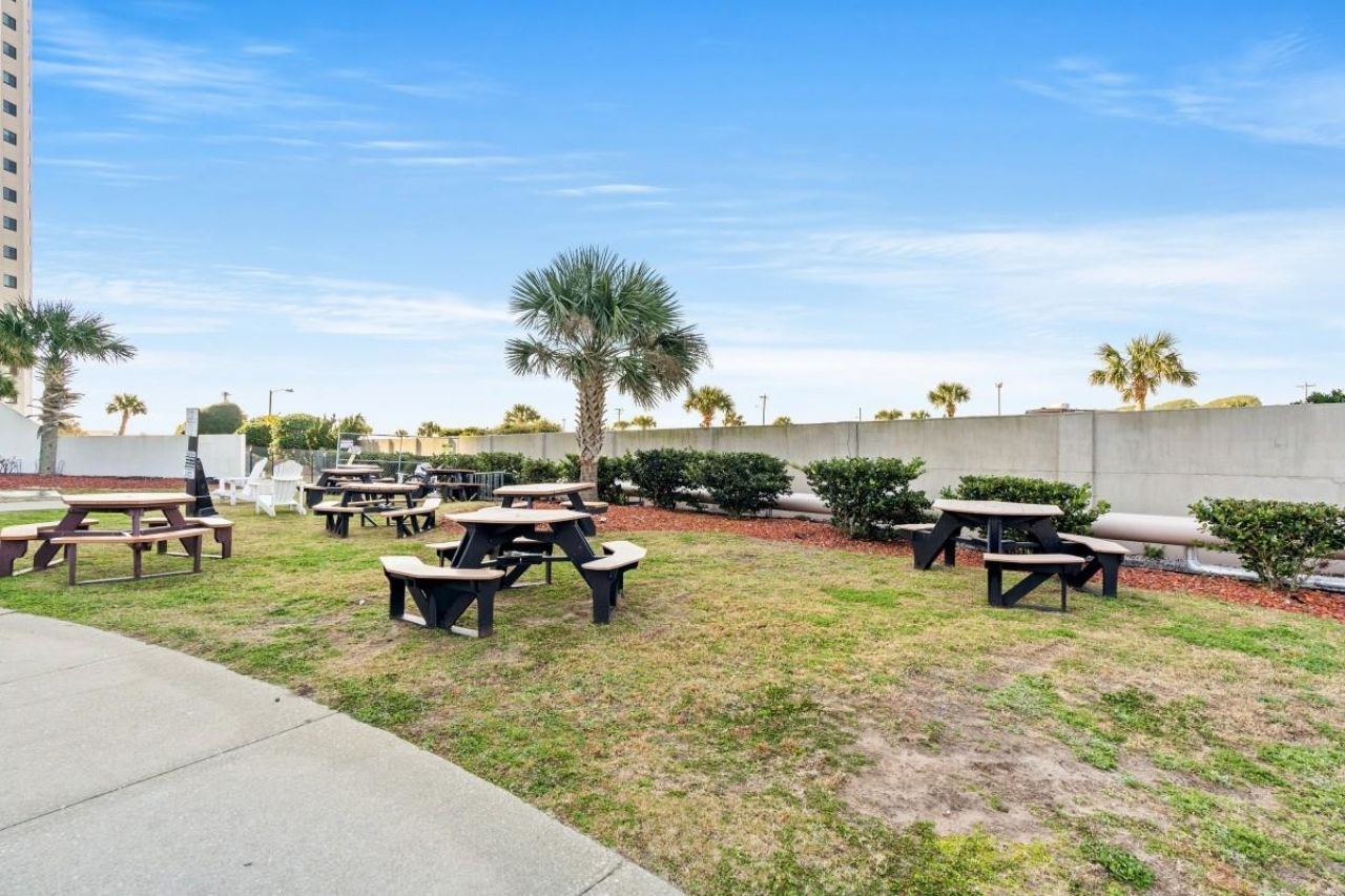 5905 South Kings Hwy.  Photo 27