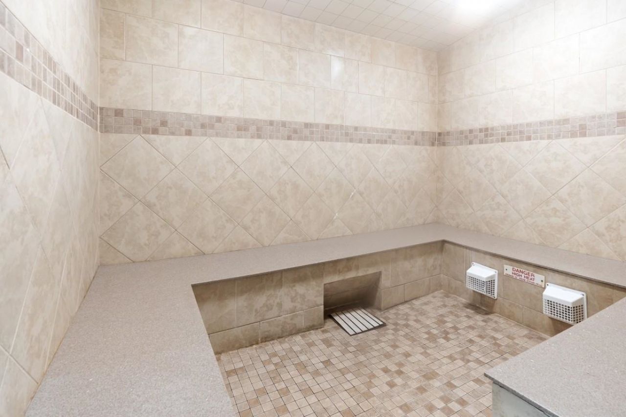 5905 South Kings Hwy.  Photo 43